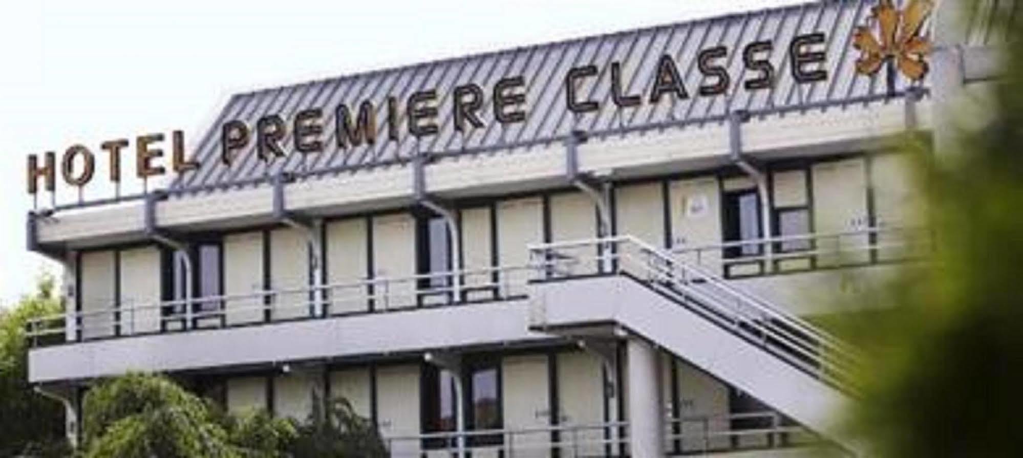 Premiere Classe Evreux Évreux Exterior foto Premier Glass