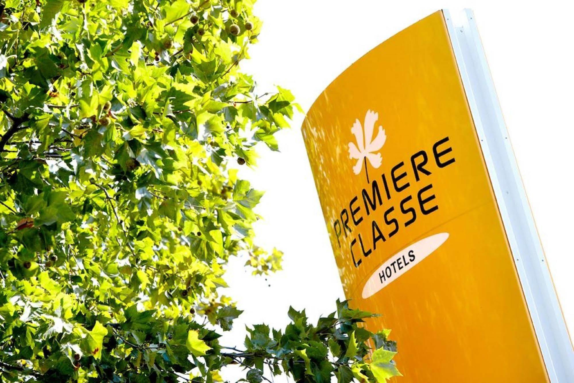 Premiere Classe Evreux Évreux Exterior foto Premiere Classe logo